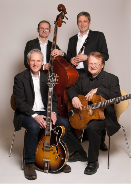 tl_files/lamusicaonline/redakteure/neuigkeiten/team_3/Shapes of Swing.jpg tl_files/lamusicaonline/redakteure/neuigkeiten/team_3/Shapes of Swing.jpg